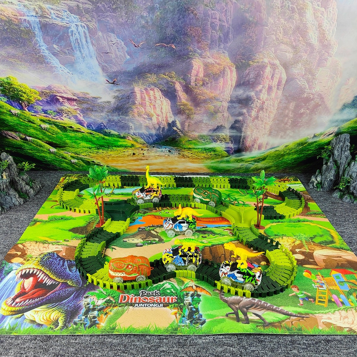 The Ultimate Dino Cars Track Set™