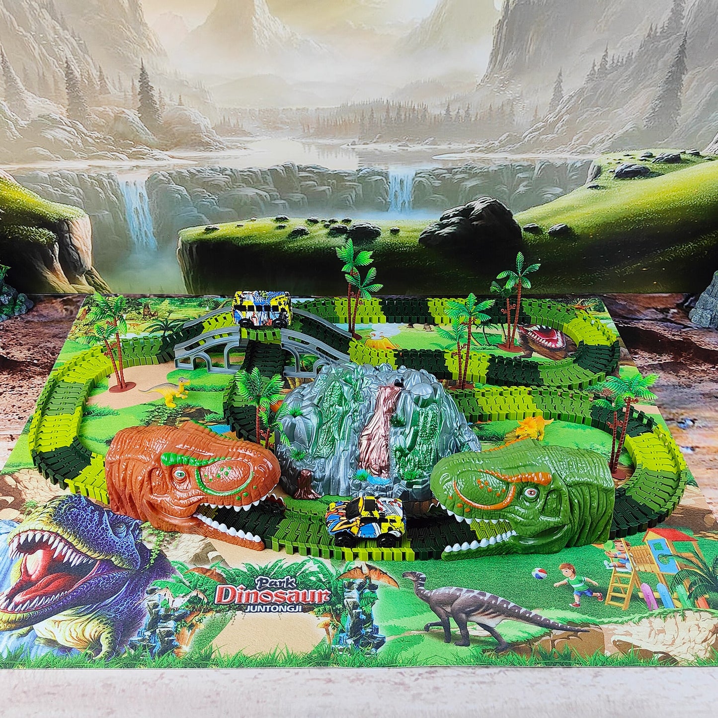 The Ultimate Dino Mist Track Set™