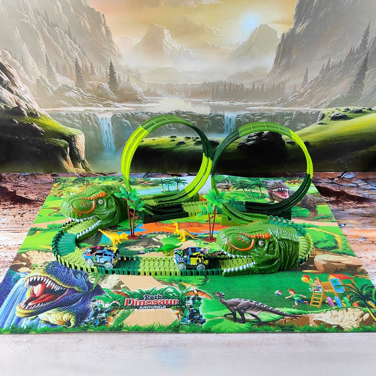 The Ultimate Dino 360 Track Set™