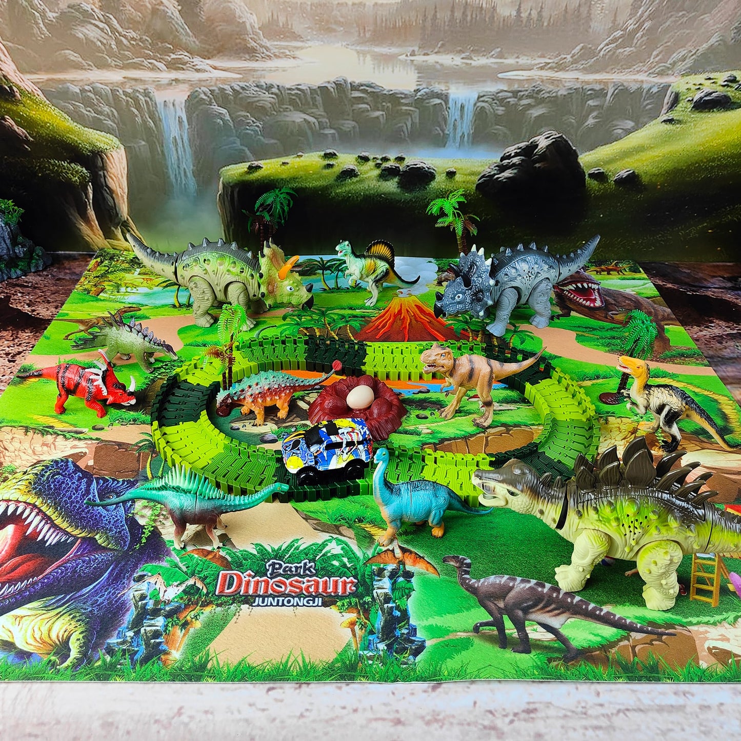 The Ultimate Dino World Track Set™ (with Track Set & Car)